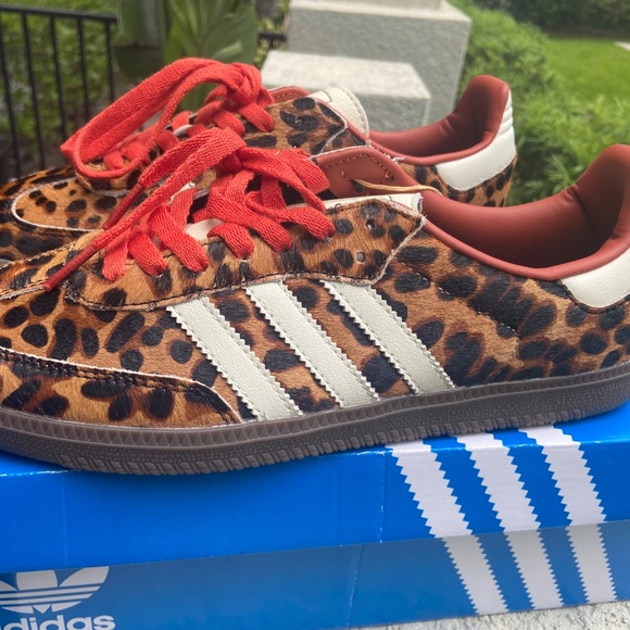 Adidas Sambas - Picture 2 of 2